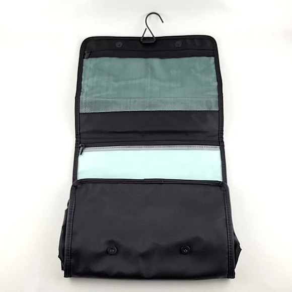 TRACKER Black Travel Foldover Hanging Carry Case Multi Compartments - Picture 10 of 14